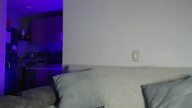 samanta xi online show from March 2026 04:35:02 AM