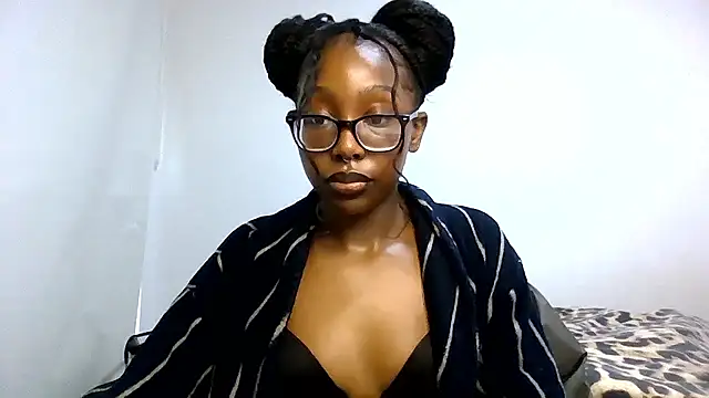 LolaUrFavGirlxxx online show from January 2026 01:50:02 PM