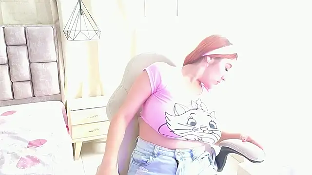 Snapshot of scarlettjohnson_ chatting on January 2026 01:27:01 PM scarlettjohnson online show from January 2026 01:27:01 PM