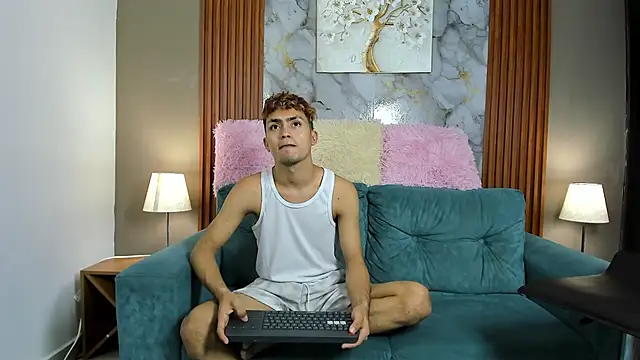 AVENGER BOYS2026 online show from February 2026 07:36:01 PM