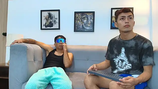 AVENGER BOYS2026 online show from January 2026 01:23:01 AM