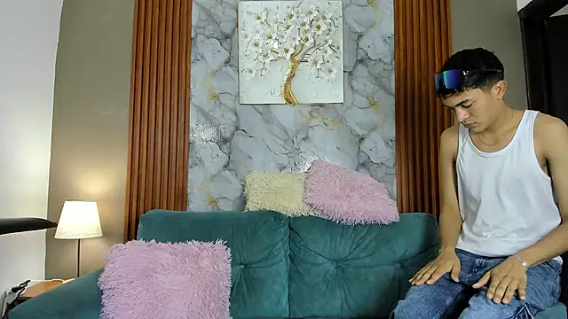 AVENGER BOYS2026 online show from March 2026 01:18:02 PM