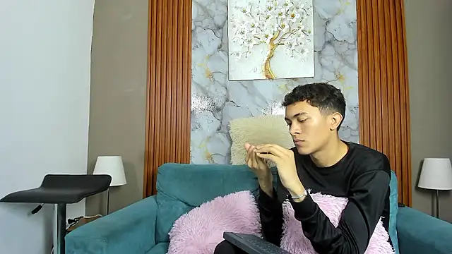 AVENGER BOYS2026 online show from March 2026 07:40:01 PM