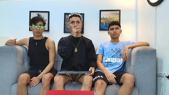 AVENGER BOYS2026 online show from February 2026 01:22:01 AM