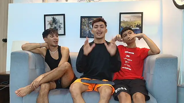 AVENGER BOYS2026 online show from January 2026 01:20:01 AM