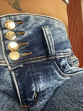 Michelle ec online show from March 2026 05:50:01 PM