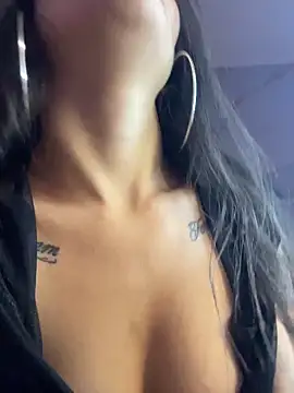 Michelle ec online show from April 2026 09:39:33 PM