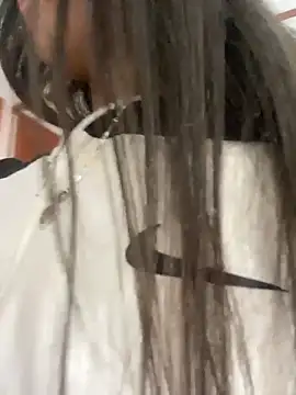 Michelle ec online show from March 2026 07:17:01 PM