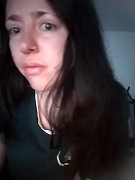 Ragerer1 online show from April 2026 07:42:02 PM