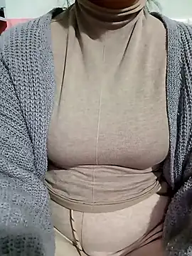 Tulip Giang online show from January 2026 04:33:02 PM