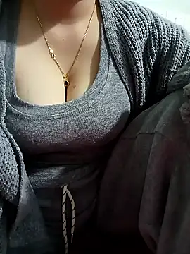 Tulip Giang online show from January 2026 12:36:02 AM