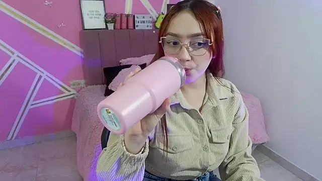 Snapshot of Natasha_Romanof18 chatting on February 2026 03:18:01 AM Natasha Romanof18 online show from February 2026 03:18:01 AM