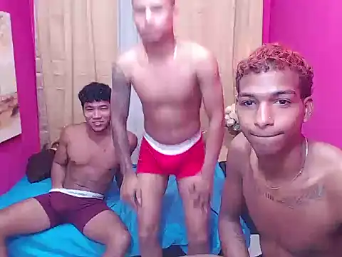 Snapshot of hugecock_black chatting on January 2026 07:09:01 PM hugecock black online show from January 2026 07:09:01 PM