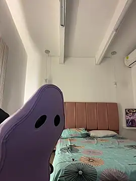 Iamcami  online show from February 2026 06:43:02 PM