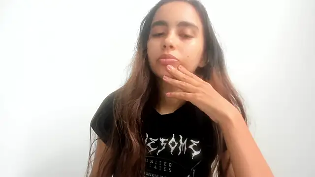 Sarah sumemers online show from February 2026 08:08:02 PM