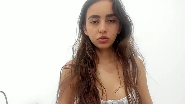 Sarah sumemers online show from March 2026 09:08:02 PM