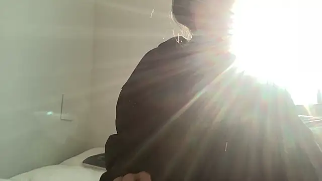 Sarah sumemers online show from March 2026 09:33:02 PM