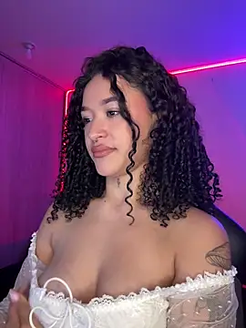 crystal dlun online show from April 2026 04:52:02 PM