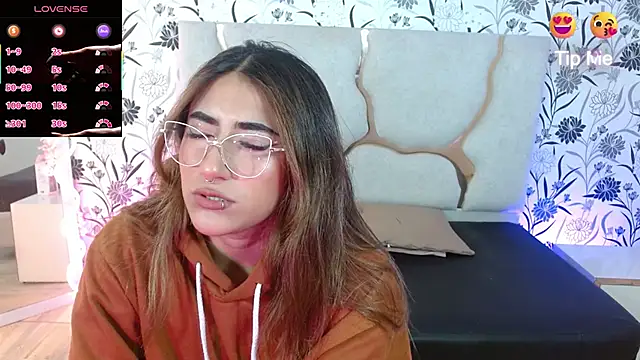 Livglow tay online show from January 2026 03:10:02 AM