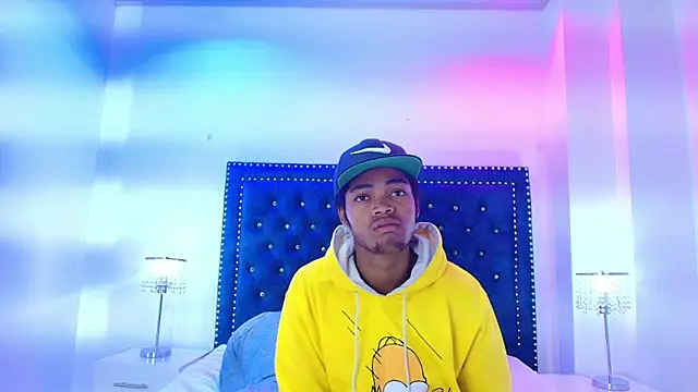 Cristal and luke online show from March 2026 03:28:01 AM