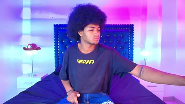Cristal and luke online show from May 2026 03:48:02 AM