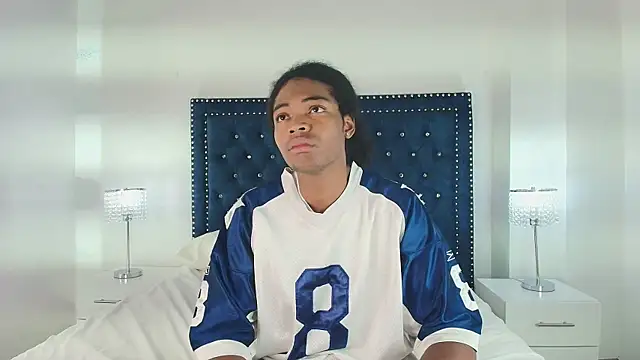 Cristal and luke online show from January 2026 03:35:02 AM