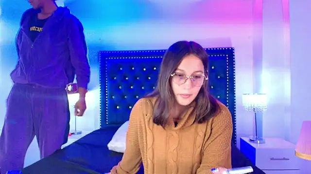 Cristal and luke online show from April 2026 03:37:02 AM