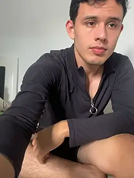 Keylerth  online show from February 2026 07:02:01 PM