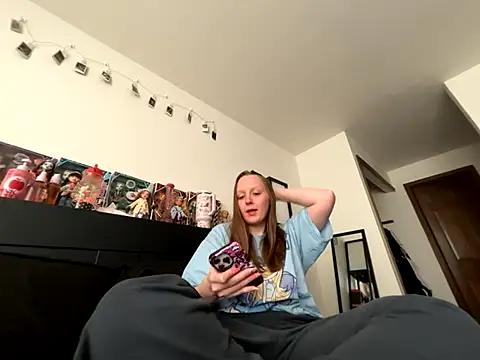 Snapshot of prettygirltracy_12 chatting on January 2026 06:24:02 PM prettygirltracy 12 online show from January 2026 06:24:02 PM