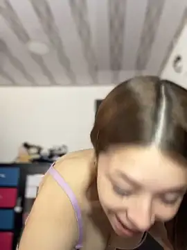 NatalyPinky online show from May 2026 05:37:01 PM