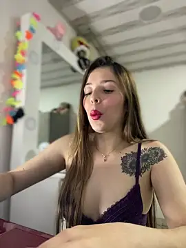 NatalyPinky online show from April 2026 12:03:01 AM