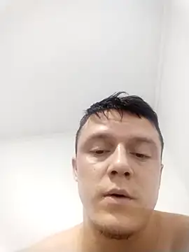 RAFAELQUINTEROSCAVALHEI online show from January 2026 09:08:01 PM