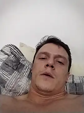 RAFAELQUINTEROSCAVALHEI online show from February 2026 01:38:01 AM