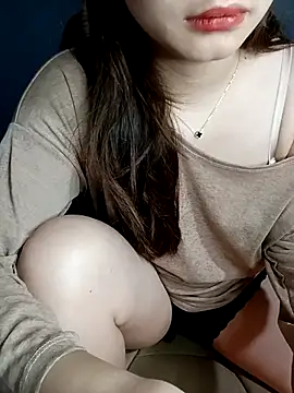 Snapshot of ChanChanLy chatting on February 2026 02:01:02 AM ChanChanLy online show from February 2026 02:01:02 AM