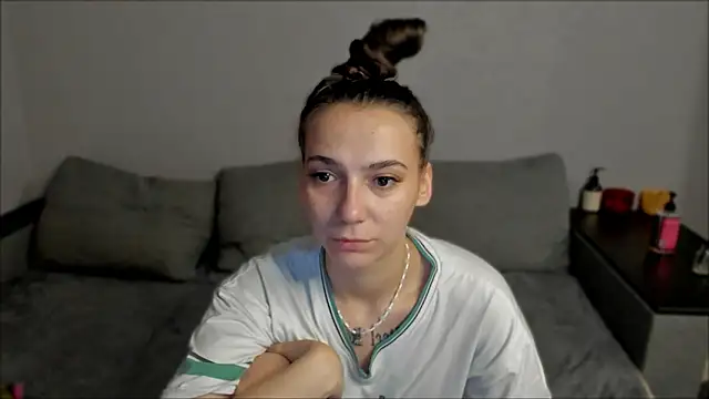 AnnaMized online show from February 2026 01:38:01 AM