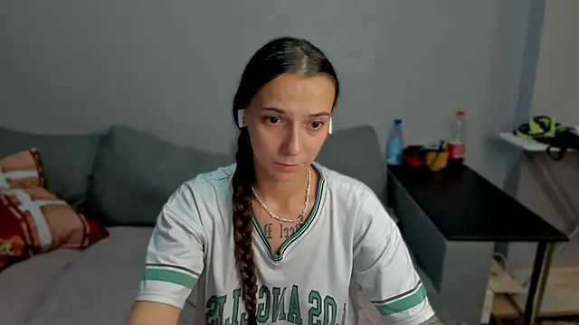 AnnaMized online show from January 2026 05:52:02 PM