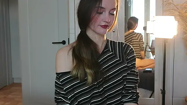 Lilyblush online show from January 2026 06:31:02 AM