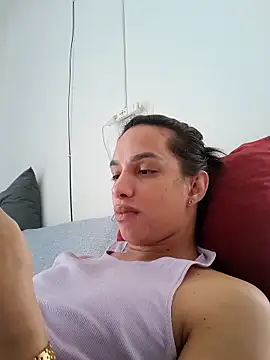 Snapshot of ofjuliaa chatting on May 2026 05:55:02 PM ofjuliaa online show from May 2026 05:55:02 PM
