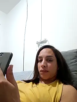 Snapshot of ofjuliaa chatting on May 2026 03:44:01 AM ofjuliaa online show from May 2026 03:44:01 AM