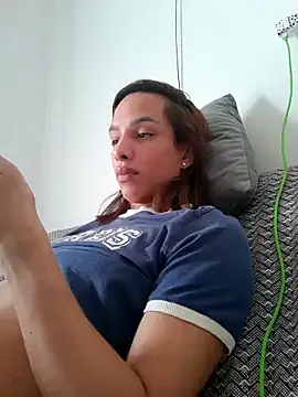 ofjuliaa online show from February 2026 07:33:01 PM