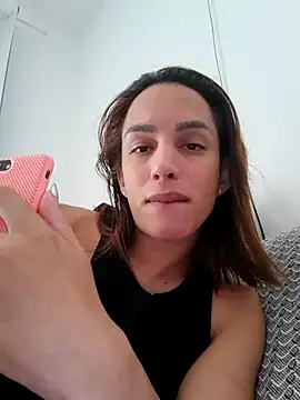 ofjuliaa online show from February 2026 03:43:02 PM