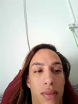 ofjuliaa online show from February 2026 07:36:02 PM