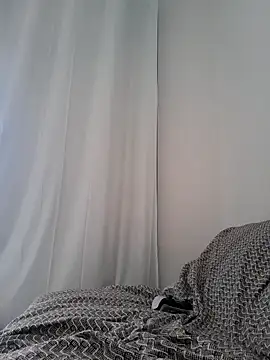 ofjuliaa online show from February 2026 05:02:02 PM