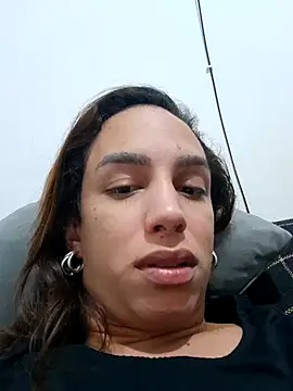 ofjuliaa online show from March 2026 09:59:01 PM