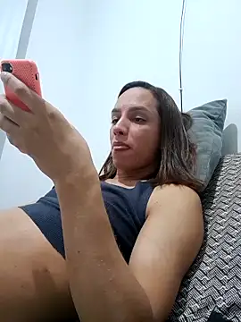 ofjuliaa online show from February 2026 01:41:01 AM