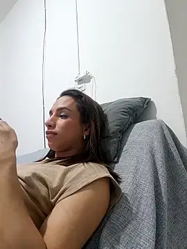 Snapshot of ofjuliaa chatting on June 2026 02:07:01 AM ofjuliaa online show from June 2026 02:07:01 AM