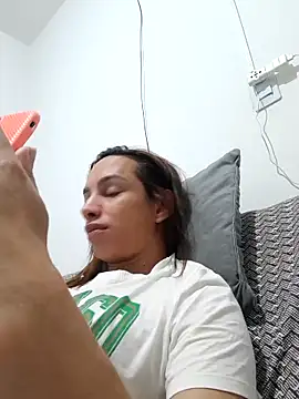 ofjuliaa online show from February 2026 08:09:01 PM