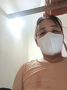 Lyna sexy24 online show from May 2026 11:05:01 PM