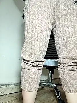 Lyna sexy24 online show from January 2026 09:37:02 AM