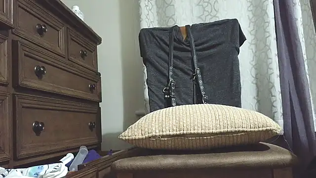 controlmyhole online show from July 2026 10:38:01 AM
